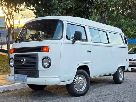 VOLKSWAGEN KOMBI 1.4 MI STD 8V FLEX 4P MANUAL VOLKSWAGEN KOMBI 1.4 MI STD 8V FLEX 4P MANUAL